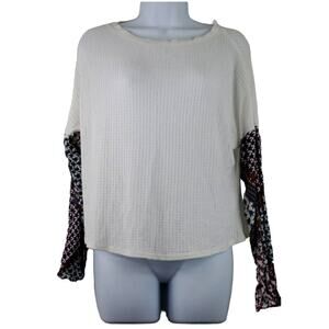 Daytrip Buckle Thermal White Design Sleeve Top XS